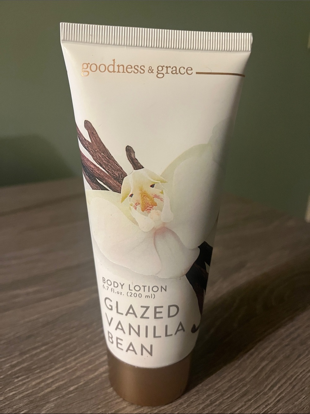 Glazed 💜 Vanilla Bean Body Lotion - Picture 2 of 2
